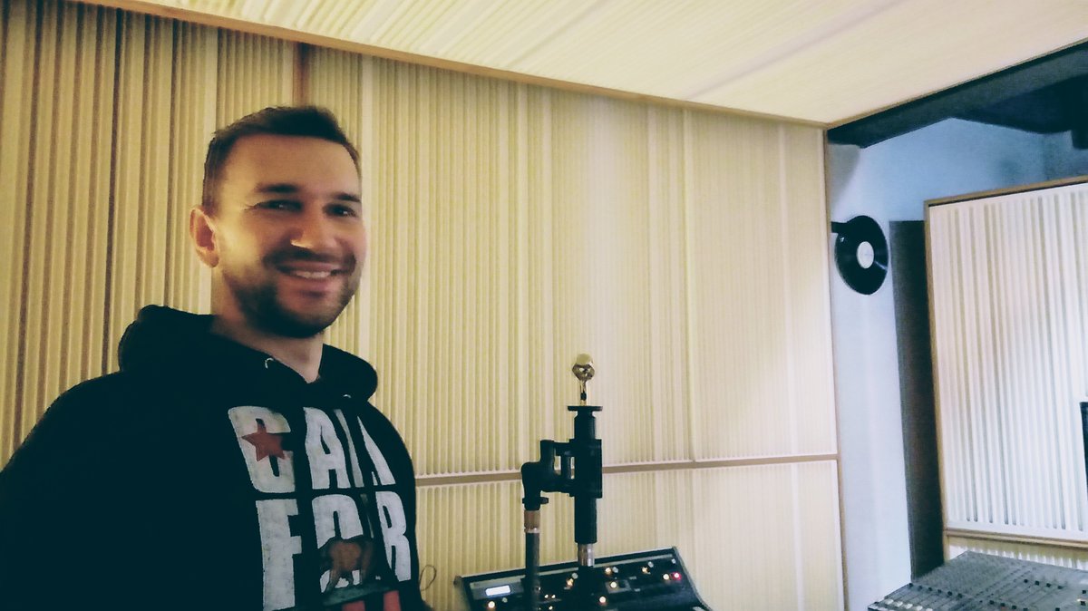 Mothashipp's tweet photo. Last week we were testing 360 sound possibilities w/ Tomasz Rudzki &amp; @SennheiserUSA AMBEO mic. @ Western Jive Studio https://t.co/kweH5qlMZc