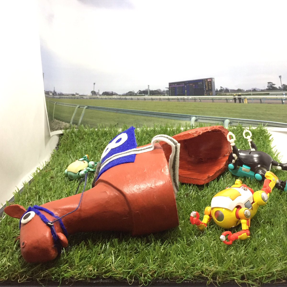 ট ইট র びびまる ハリボテエレジーを引退 処分 させようとしてたけど 有馬記念もあることだし 有終の美をウィーゴ達と飾ってみました メカトロウィーゴ ハリボテエレジー 有馬記念 フィギュア Jra