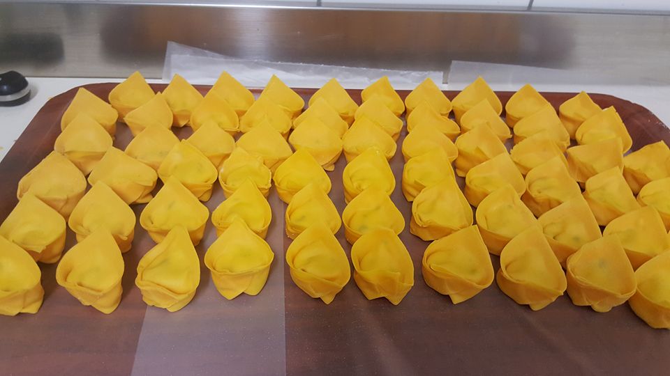 ilGamberoRosso's tweet photo. A Torino cenone solidale per mille persone in difficoltà con Gambero Rosso e @BAlimentarePiem

https://t.co/MNPt2SxEJg https://t.co/YSIA0Lurbn