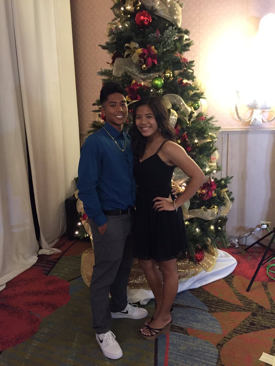 krisssssteeen's tweet photo. Dreaming of Snow on a Sandy Beach โ๏ธ
#wb2016 w/ my hot boyfriend ๐ https://t.co/hP4YCO3pWY