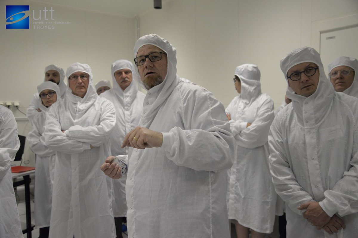 UTTroyes's tweet photo. #FB2016 Mai : Inauguration #LabCom Infine #nanotechnology @UTTroyes et SURYS https://t.co/Xp5nlz6AZo