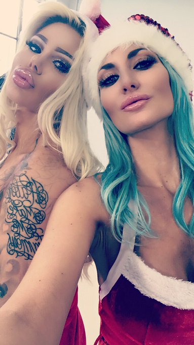 This girl ❤💙 @CandyCharms69  #merrychristmas 🎄#candyandjenn https://t.co/QUhP5t8U8H<a class="tags" href="/tag/candycharms69">@candycharms69</a><a href="/tag/merrychristmas"class="tags">#merrychristmas</a><a href="/tag/candyandjenn"class="tags">#candyandjenn</a>