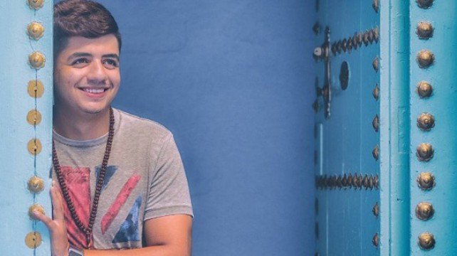 MusicNationme's tweet photo. @Ihab_Amir #إيهاب_أمير يستلم جائزة أفضل فنّان صاعد اليوم في حفل الديرجيست! 
https://t.co/NORm47nQH6 https://t.co/J4aVYXJ2bl