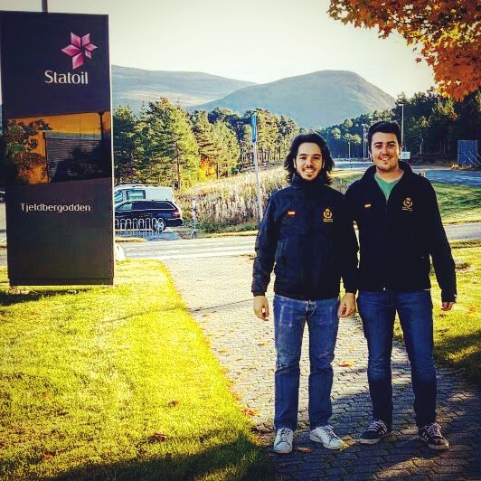 #FelizViernes #minerosxelmundo #Estudiantes <a href="/minasenergiaupm/">minasenergiaupm</a> <a href="/La_UPM/">Universidad Politécnica de Madrid</a> En la planta de #gasnatural @Statoil #Noruega