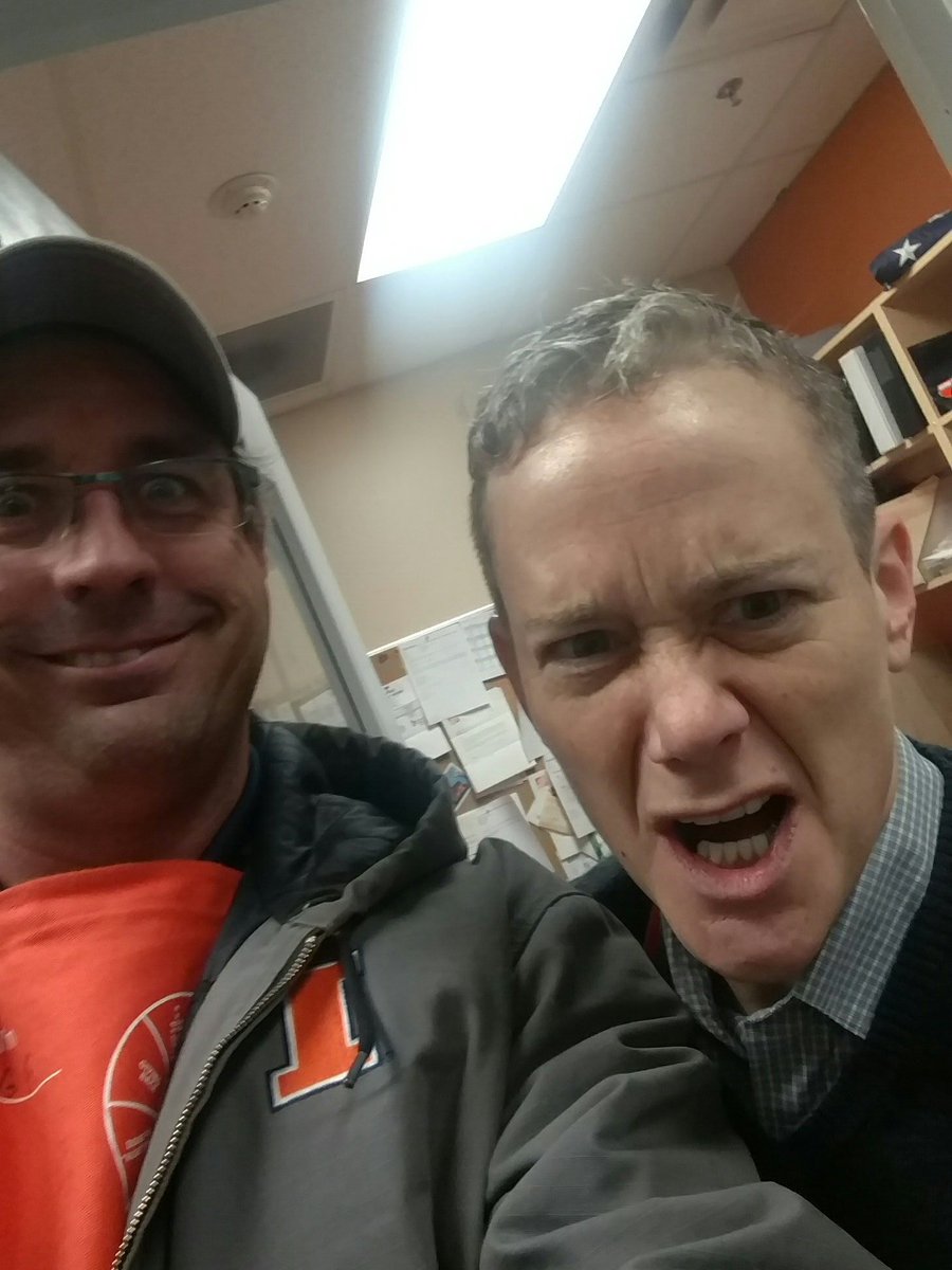 Deafen7's tweet photo. Carrie at #3038 the best store in the district, wait, no in the Company! https://t.co/68dihJQkYU