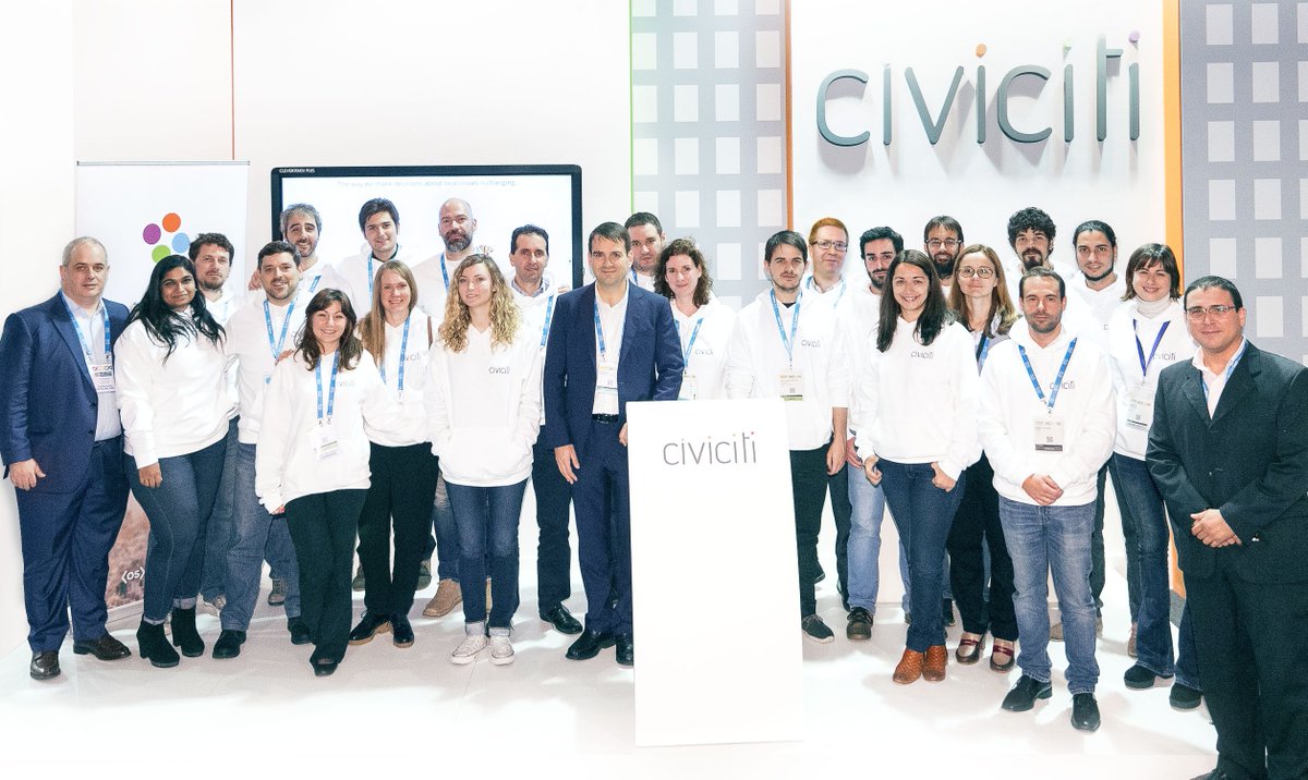 El equipo de Civiciti os desea una #FelizNavidad y prospero #AñoNuevo2017! 🎄 🎅 🎇