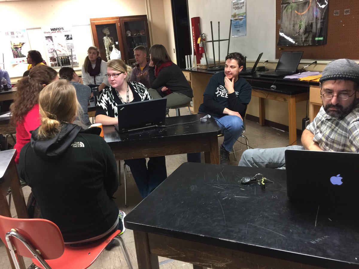 bio_bward's tweet image. FLAS science teachers having thoughtful discussion about merits of a #physicsfirst approach. #scichat