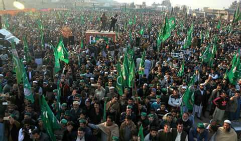 pmln_org's tweet photo. Advisor to Prime Minister Engr Ameer Muqam addressing a huge public gathering in Swat. https://t.co/MasXbsHmpg