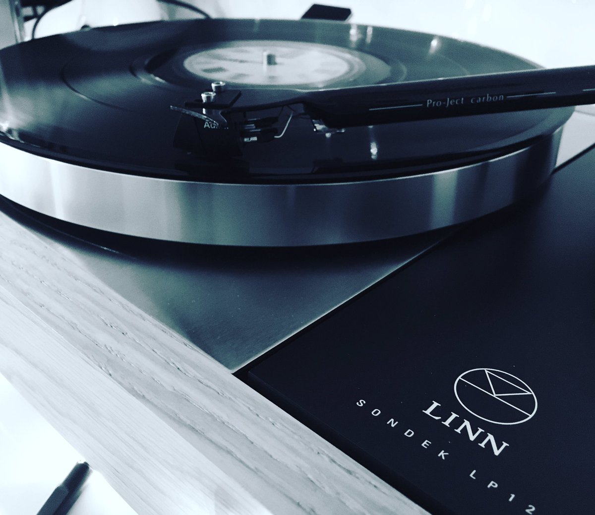 BrianDRobertson's tweet photo. Carefully working my way through the vinyl. Pulling out detail I didn't hear on my previous turntable #HelloLP12 @linnproducts https://t.co/FF7p4wmRry