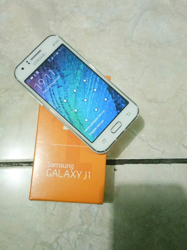 rillo_dwi's tweet photo. Minat langsung samsung j1 wa 085850208977 #ModalBandung cc @Green_Nord27 https://t.co/OWdl9CJ2Of