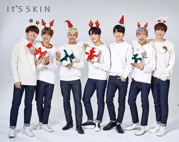 Чиби exo новогодние. Новогодние бтс. Кей поп новый год. Корейская группа бтс рождество. Кей поп новый год.