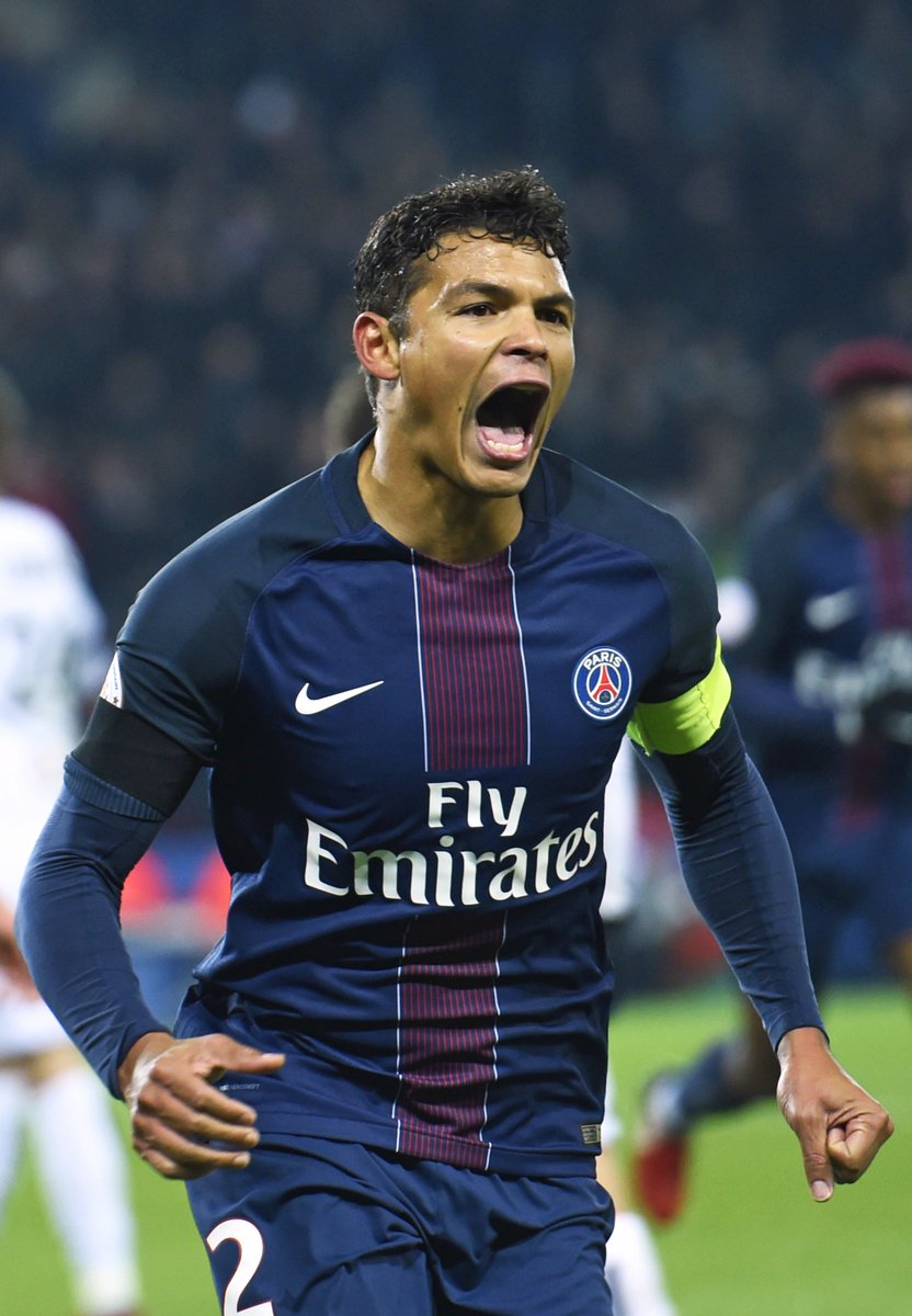 ChampionsLeague's tweet photo. ✍ Thiago Silva has extended his Paris contract to 2020!
Where does he rank among the #UCL's best defenders? https://t.co/fLE1e5TMST