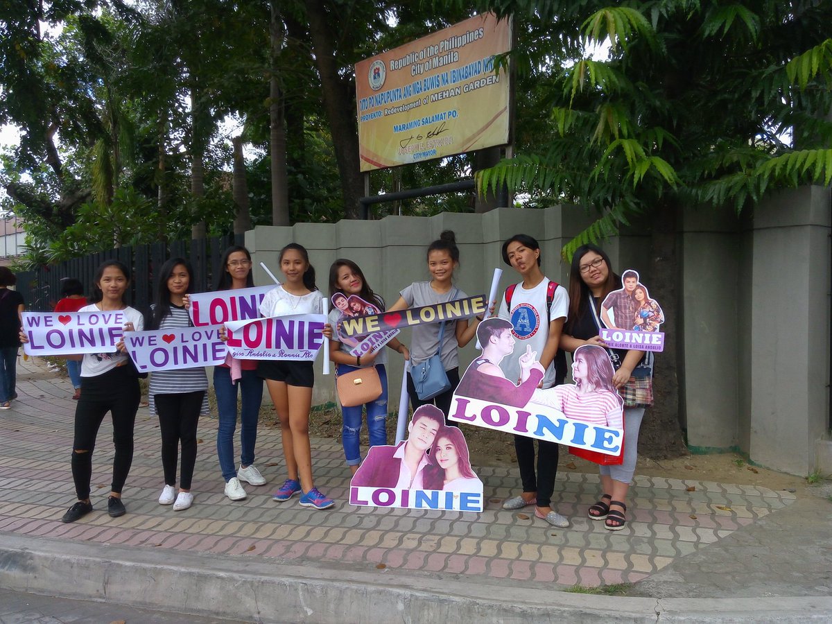MoonBiatch's tweet photo. Thank you LoiNie fans sa love at support niyo kay @iamr2alonte kanina sa #MMFFParadeOfStars2016 at kay beh @iamAndalioLoisa hehe! @RBchanco https://t.co/dI7x8ADAM4