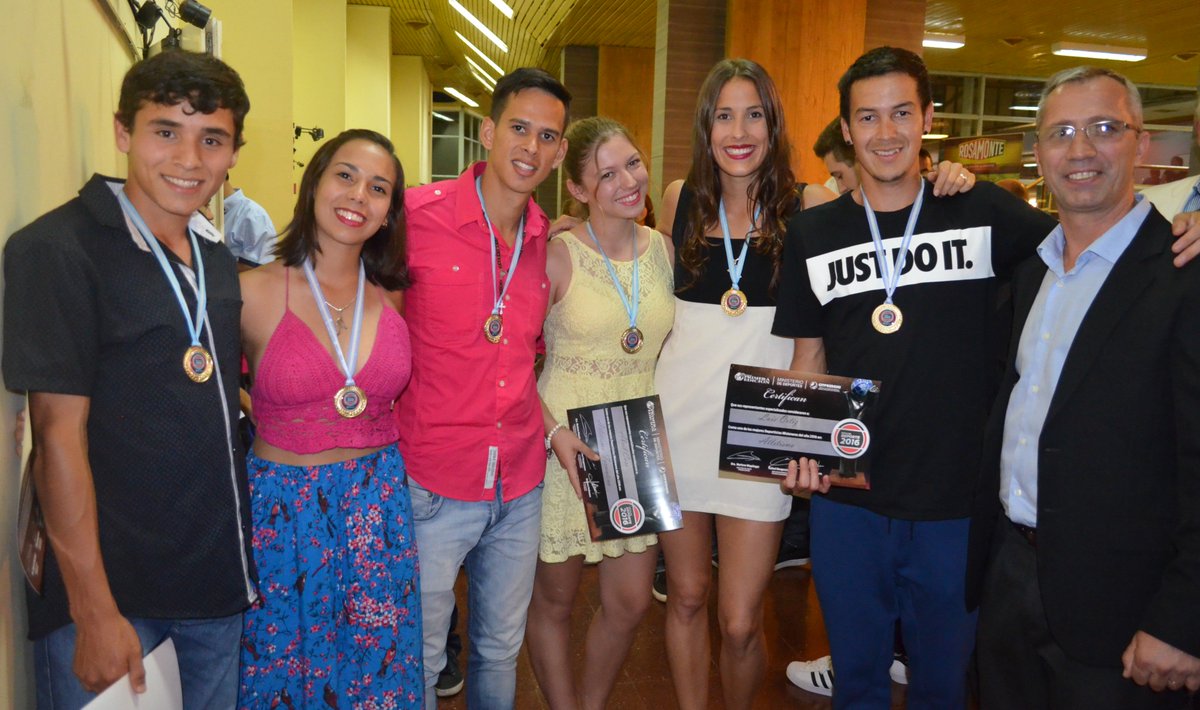 MinDepMisiones's tweet photo. #FDM2016 Gracias @primeraedicionw por permitirnos formar parte de 1 de los momentos más importantes de nuestros deportistas #LaPasiónNosUne https://t.co/JzEYdRGxzn