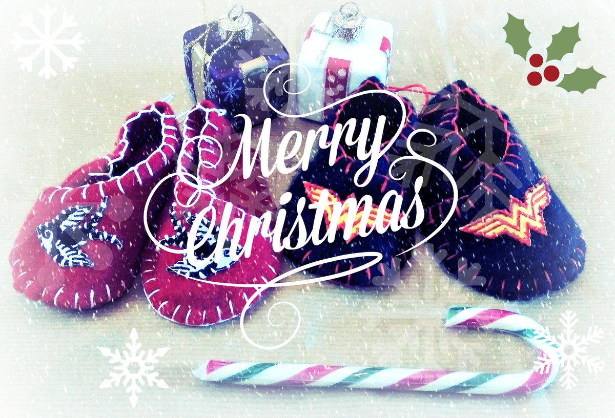 Wishing all my followers a Merry Christmas and Happy New Year! xxx