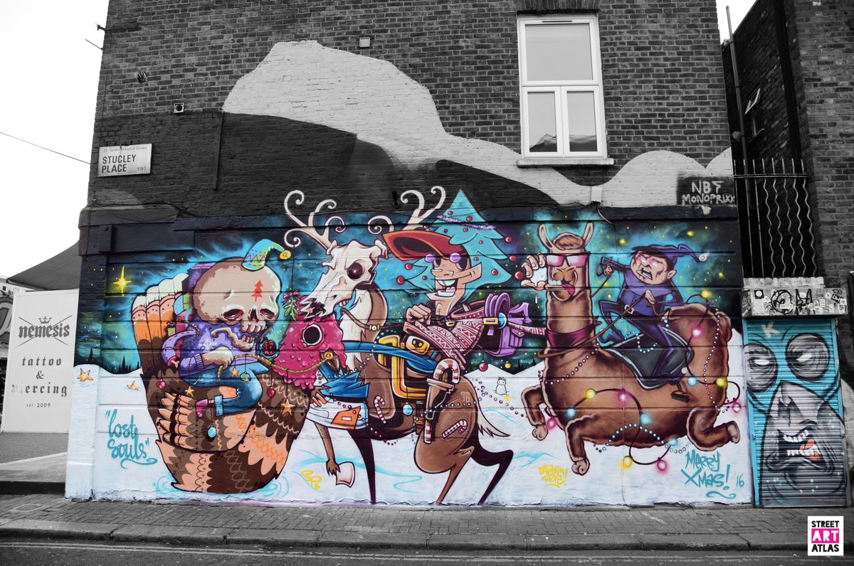 StreetArtAtlas's tweet photo. Xmas comes 2 Camden BLOG https://t.co/CqA4drq7pY #LostSouls @squirlart @SPZero76 @kristiandouglas #StreetArt #squirl #SPZero76 #CaptainKris https://t.co/18Ueckm5MK