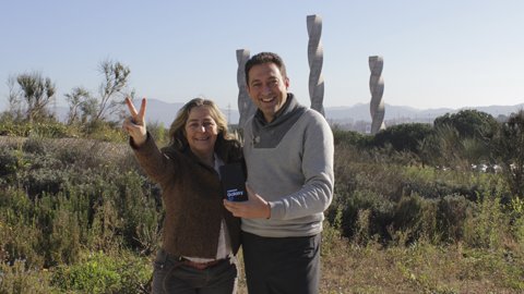 UABBarcelona's tweet photo. Anna Salat , guanyadora del sorteig de l'app #VAOpoint https://t.co/xV3KXuG1jj @PRUAB #Aslogic #UAB https://t.co/kkMRT4teUo