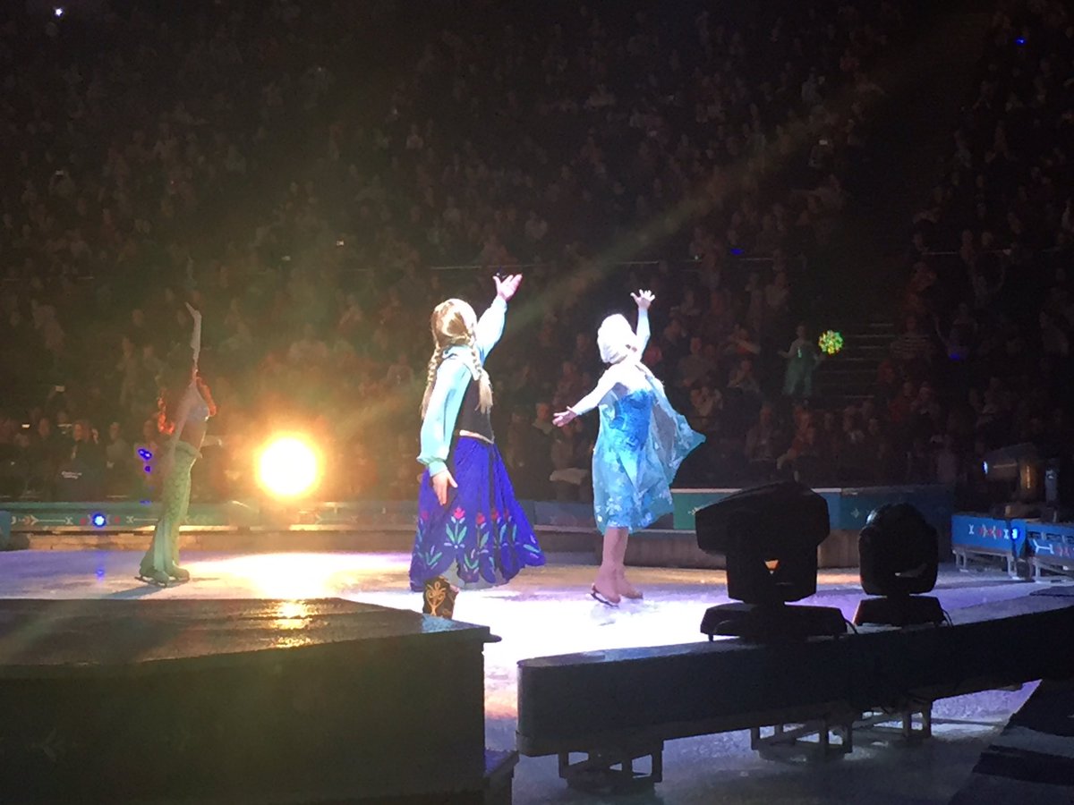 timpolli's tweet photo. At #FrozenOnIce with the family. Our 4 yr old is beside herself with excitement! (This 43 yr old is quite liking it too!) #familychristmas https://t.co/bppD9IUtjz