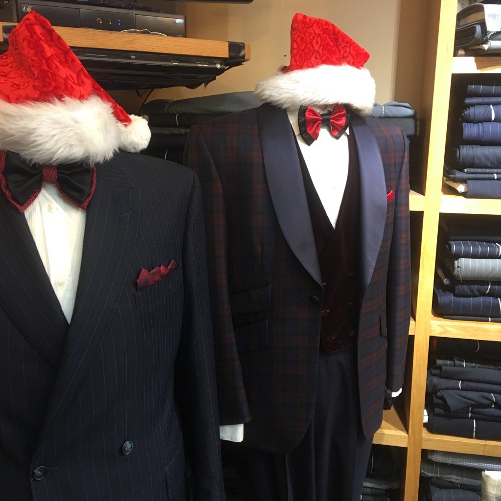 LacalaDesign's tweet image. Spreading the Christmas chear with our shawl collar tuxedo. #LacalaDesign