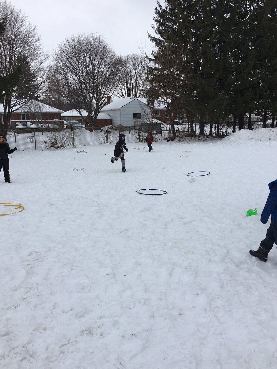 Ms_KSmart's tweet photo. Winter Fun yesterday with the Juniors! #explore #snow #fun https://t.co/ueXDig9yzM