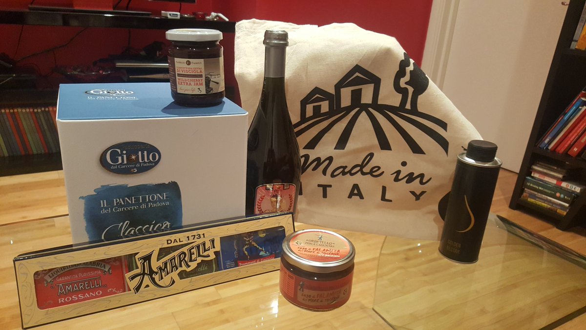 MrTruso's tweet photo. Just received my @MadeinItaly_App Xmas hamper! So excited, so many yummy things! ;)  Happy holidays all https://t.co/5wN5yk3M3x