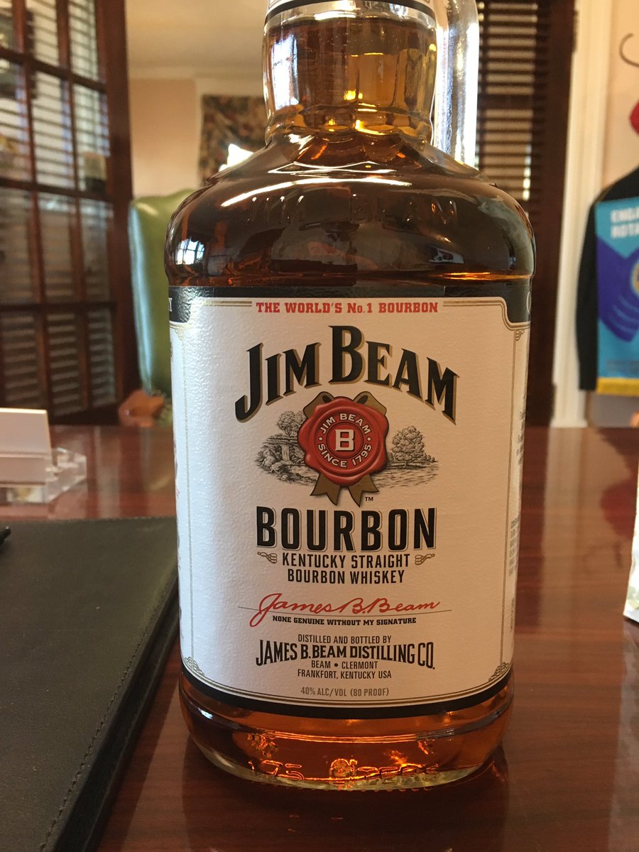 WaltonFA's tweet photo. A gift of joy for the holidays.
#JamesBeam https://t.co/Vs40U0f4KE