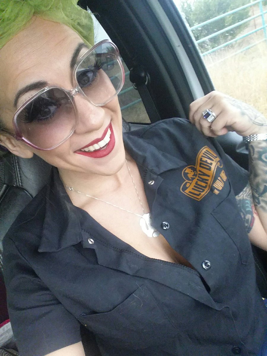 Juraeslife's tweet photo. #SanMarcos bound to see my @LuckyDevilPinUp #HighwayQueen #traveler #haveheelswilltravel #pinup #vintage #LuckyDevilLive https://t.co/yCgMsnrpPk