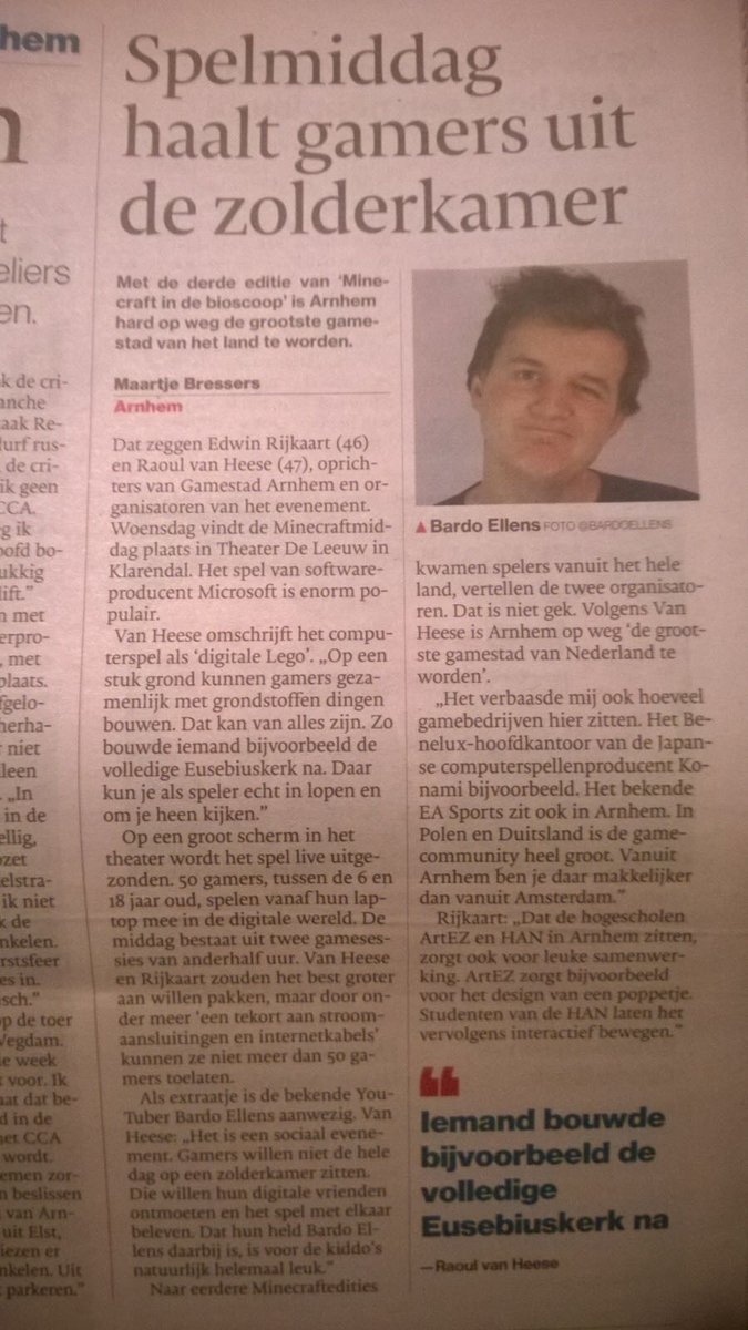 Bardoellens's tweet photo. Hahaha sta je dan met je rare bakkes in de krant (nee, ik wordt niet gezocht) https://t.co/z6RSDJrGdk