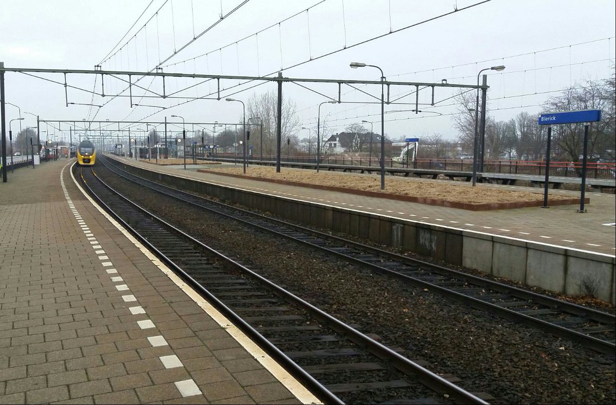 Vandaag heeft #ProRail de definitieve opdracht verstrekt aan #Knipscheer Rail-Infra voor het vernieuwen en aanpassen van station Blerick