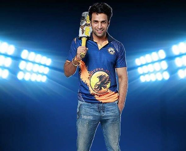 We all know <a href="/ShaleenMalhotra/">shaalien malhotra</a> started his career with Roadies but did you know he's trained in parkour and kickboxing
#BolBalle for our hawk!