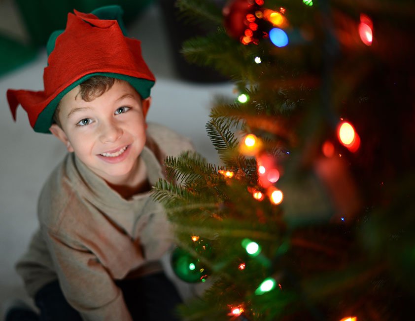 NikonUSA's tweet photo. Looking to get the best portraits this holiday season? Here are some tips for success: https://t.co/9JByLearbb Photo: Melissa DiBartolo https://t.co/tbV5jy4KmF