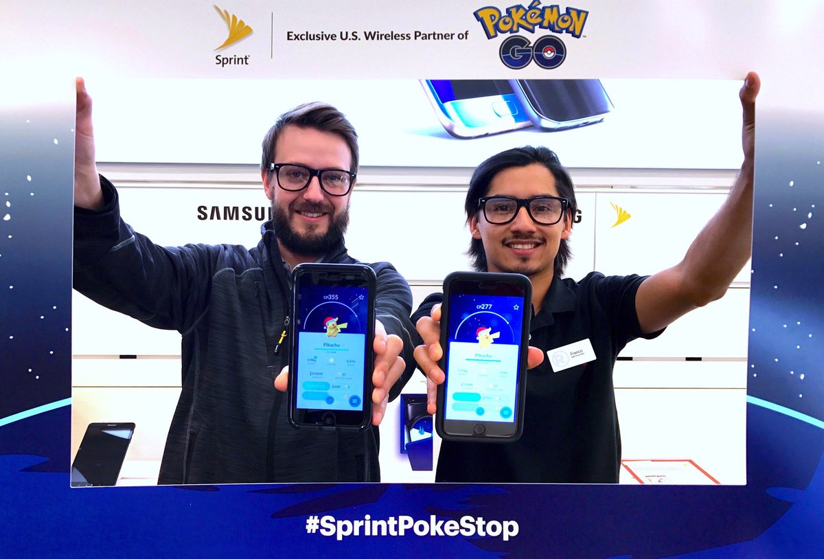 Sprint@RadioShack tweet media