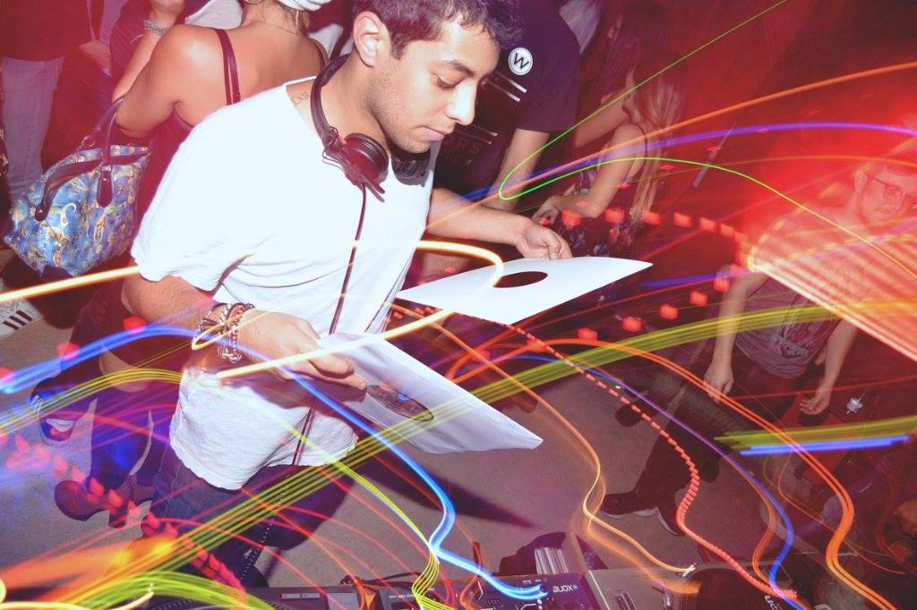 El #RedBullMusicMix de hoy viene avalado por <a href="/NaturalSelekted/">Natural Selekted</a> y lo firma el DJ Abdulla Al-Khamees

¡Dale al play! ▶️ bit.ly/AbdullaRBMM