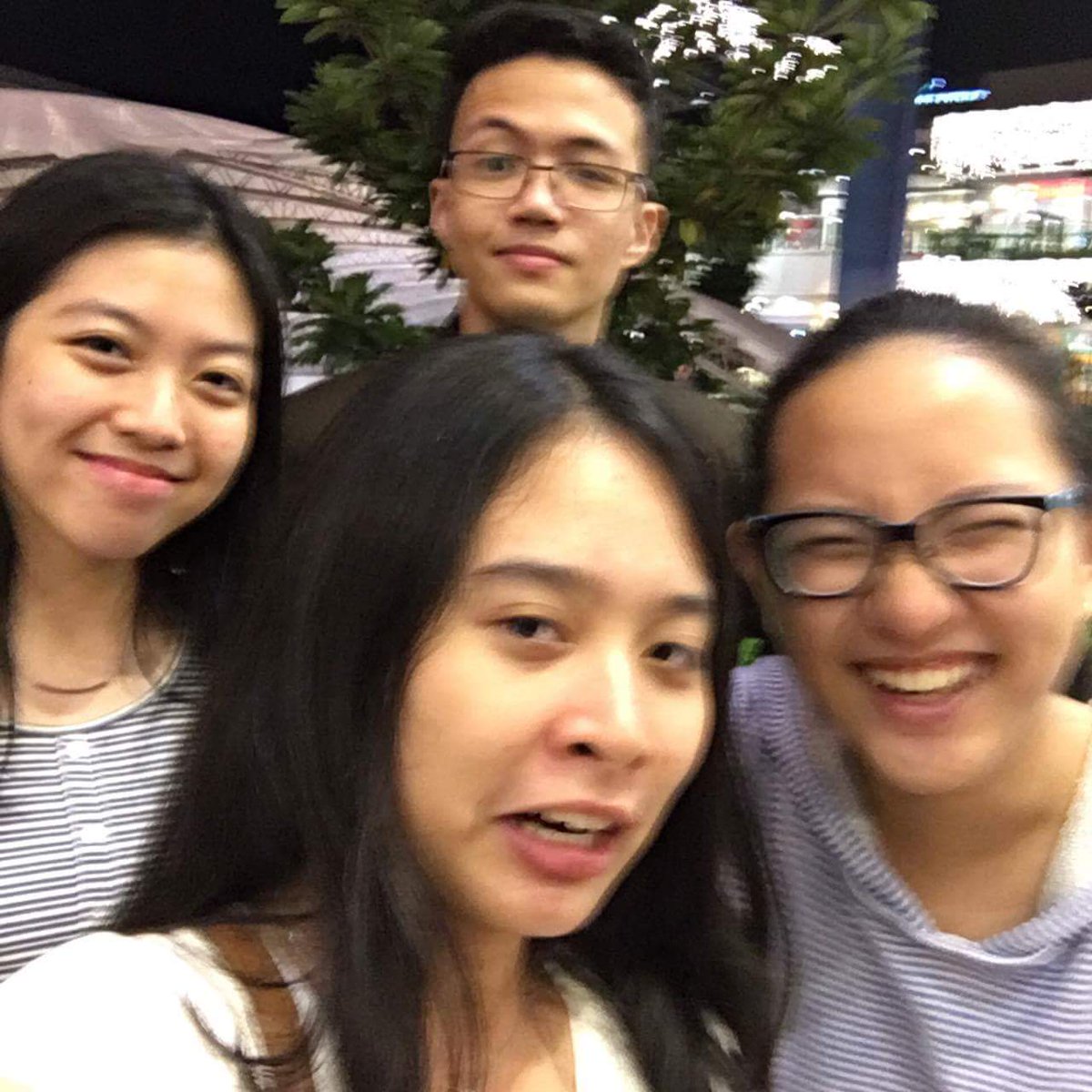 knee_call_bee's tweet photo. Saya naman dis fam 😂 #innerfam #ibaaaa https://t.co/TwfWe5GGB9