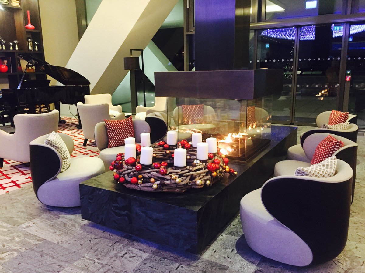 firstlimo's tweet image. InterContinental Davos.
Genissen Sie die frohe Fesstage! Reisen Sie entspannt, komfortabel und sicher in unserem VIP CLASS: MERCEDES S-Class