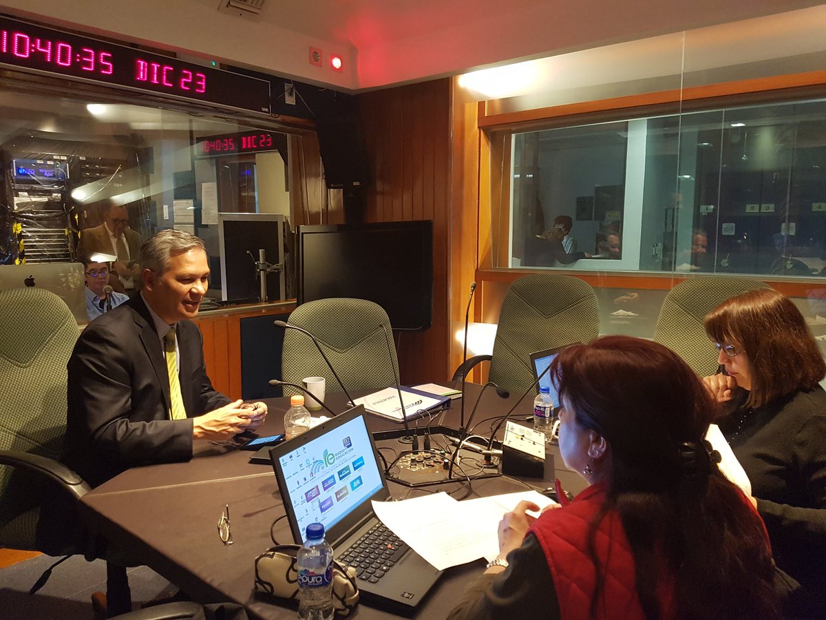 ricardobucio's tweet photo. #BuenViernes el único sector que tiene derecho de prioridad son las #Niñas #Niños y#Adolescentes #EnVivo por @RadioEducacion https://t.co/Q7tRbMX1th