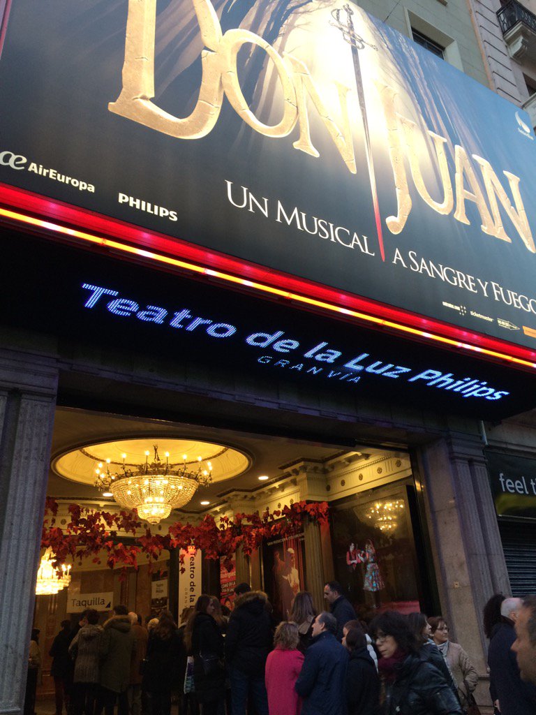 A minutos de comenzar la primera función de hoy. Aún estas a tiempo de emocionarte con #DonJuan.