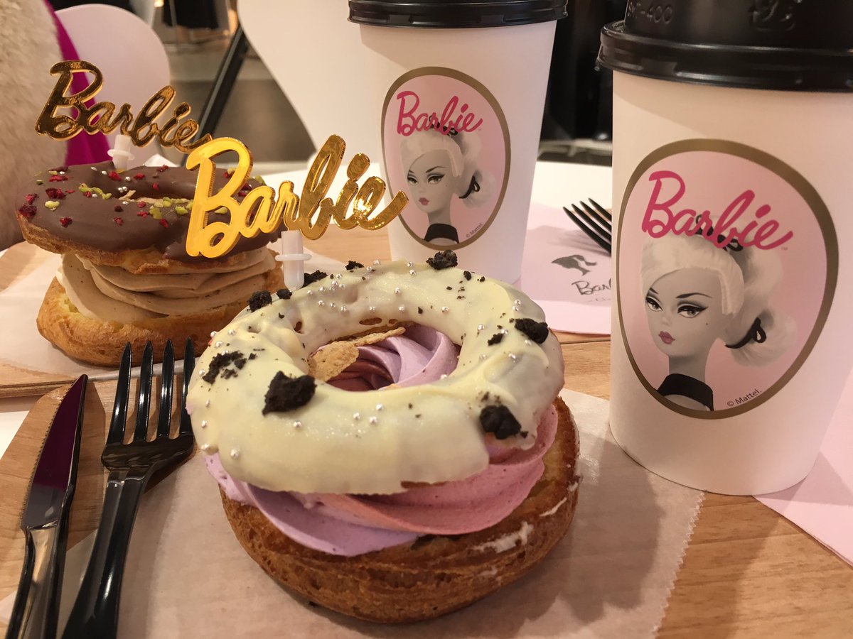 mimimibibibi01's tweet photo. #Barbie #barbiecafe #omotesando #表参道 #バービー 
やっと行けたよ❤ https://t.co/wTbdO5KUFB
