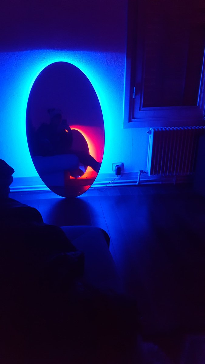 phendrax's tweet photo. Bah moi jai reçu des portals faits maison en cadeauuuu §!1 merci @Eskenn @W4ttila @AdrienHetfield #portal https://t.co/GQTrUdNIFA