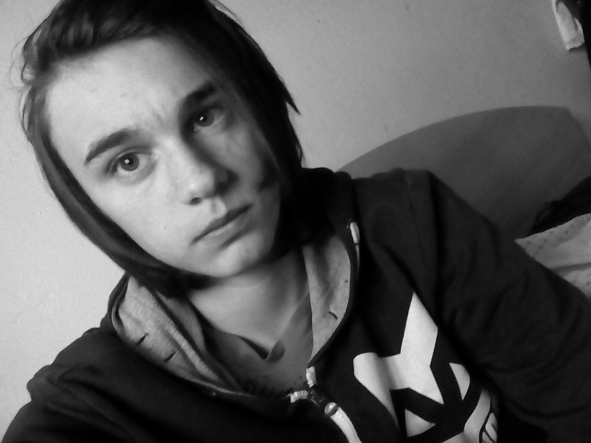 ZixxClaudyo's tweet photo. #Claudyozixx
#BVB
#Black&amp;White https://t.co/AKWVTYB6qP