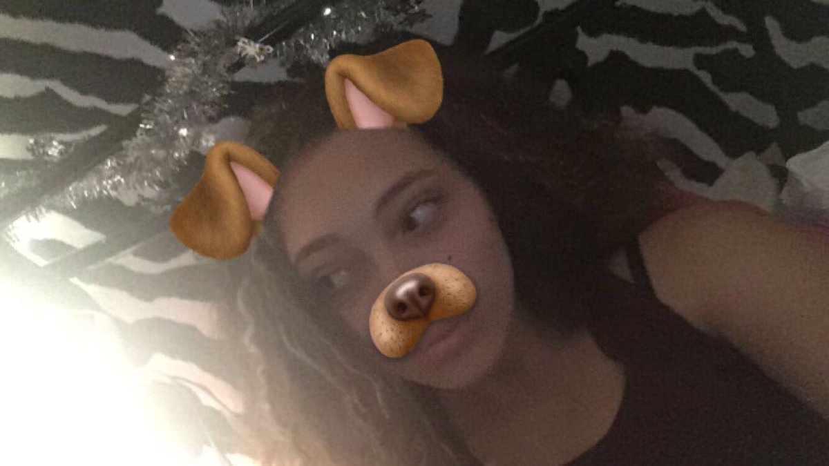 devonlaracross's tweet image. 