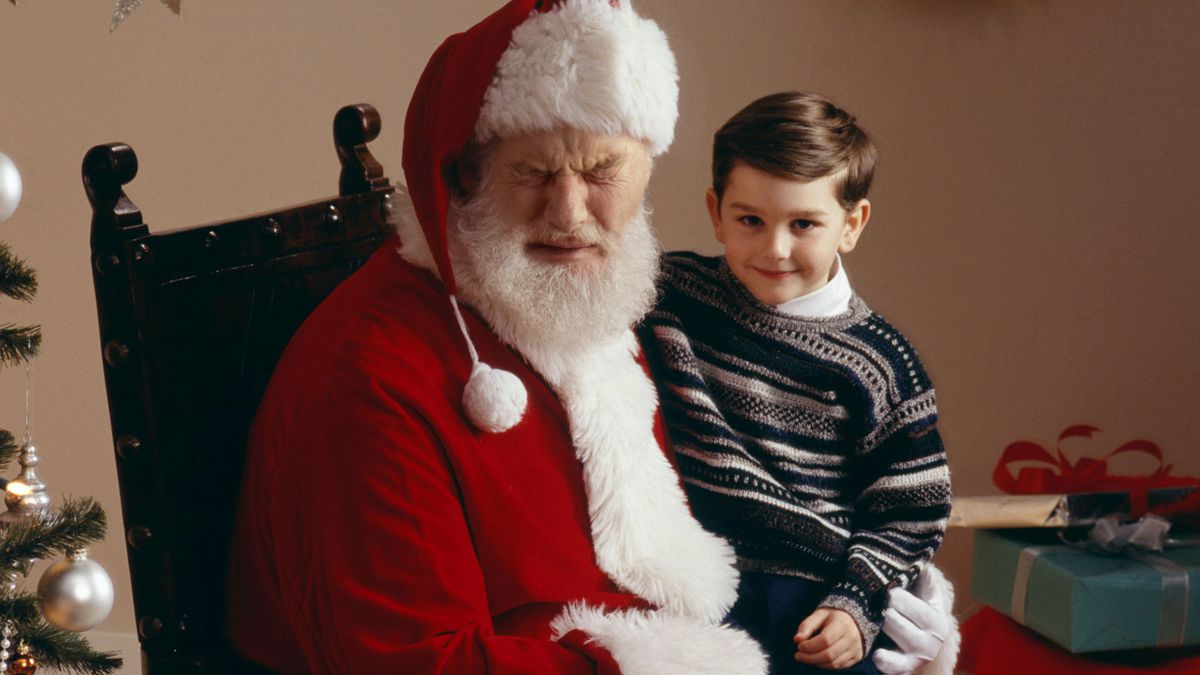 TheOnion's tweet image. Mall Santa Crying Hysterically In Photo With Toddler trib.al/ztTaRHt