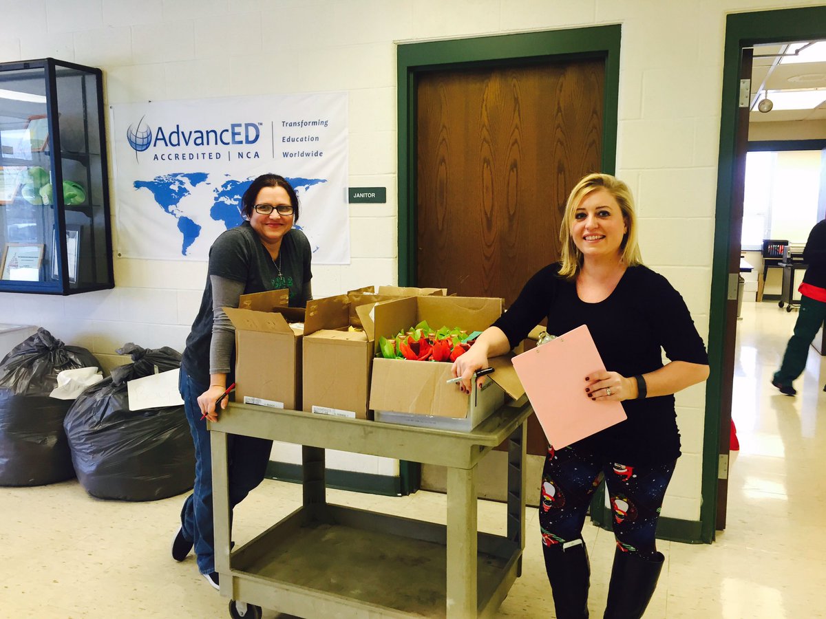 Lyle school is feeling blessed to have such an amazing PTC. Thank you for all you do! 🎄<a href="/LyleDragons/">Lyle School</a>  <a href="/ISD109/">Indian Springs 109</a>