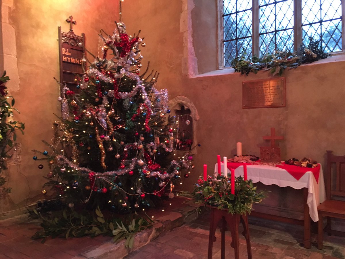 RevCoastalGroup's tweet photo. Ready for #SeaPalling #Palling #Norfolk Christmas services St Margarets. #ChristmasEve Communion 7pm, #ChristmasDay 10.30am Family Service https://t.co/r4XzRN52CX