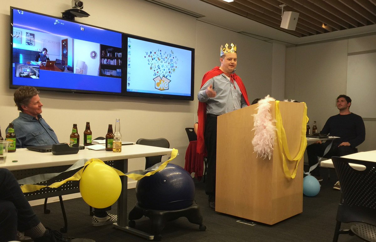 TomKelly73's tweet photo. The AOL Consumer Analytics &amp; Research Team Roast Of Frederick Christian Kugel king is dead long live the king @fckugel @dmbrien @DraperVicki https://t.co/NE8vh2Lwi6