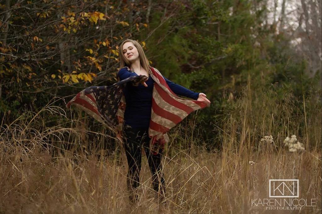 KarenNPhoto's tweet photo. Life, liberty and the pursuit of happiness... #freedom #usmckid #freedomisntfree🇺🇸 Makeup:… https://t.co/8jsKDgYybj https://t.co/eXE0LAPPkV