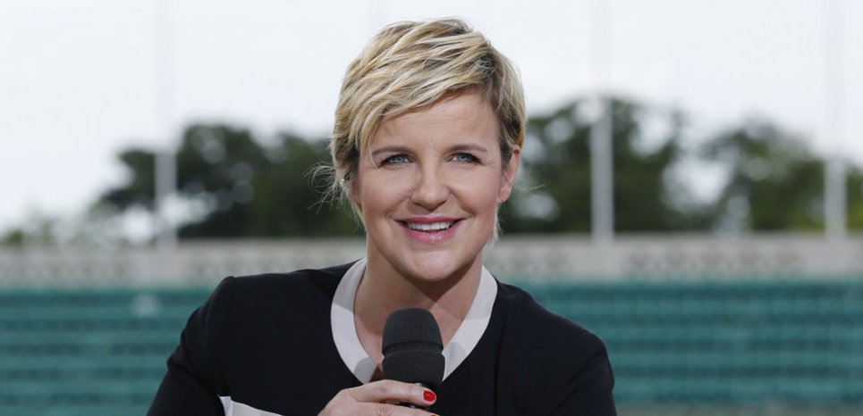 Clatele's tweet photo. #TV : #Stade2 de retour à 17H30 sur @France2tv en janvier ! https://t.co/h6ZhlNkGpr https://t.co/dxVrrYNZNL