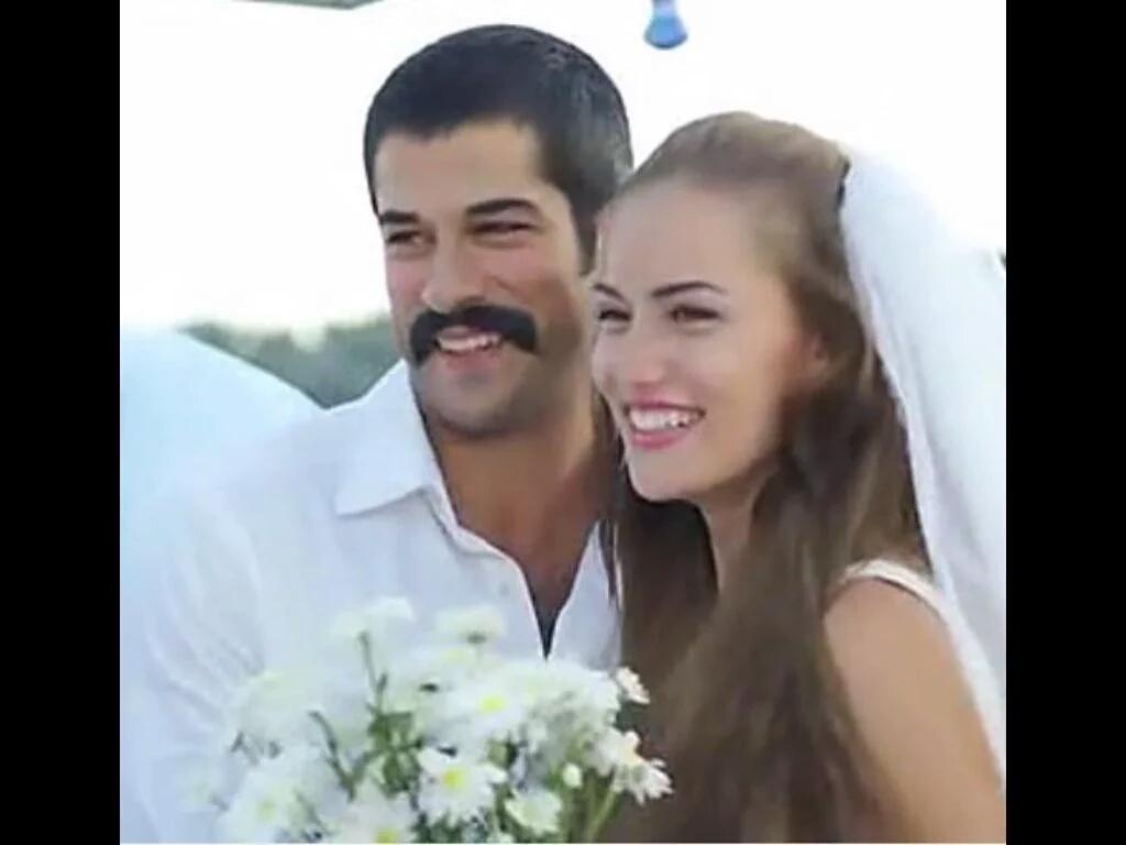 ummohmedtahaa1's tweet photo. ���😂❤😍✌❤Feride ile Kamran artık sonsuza dek mutlu😭 https://t.co/BtLGBKRWLr