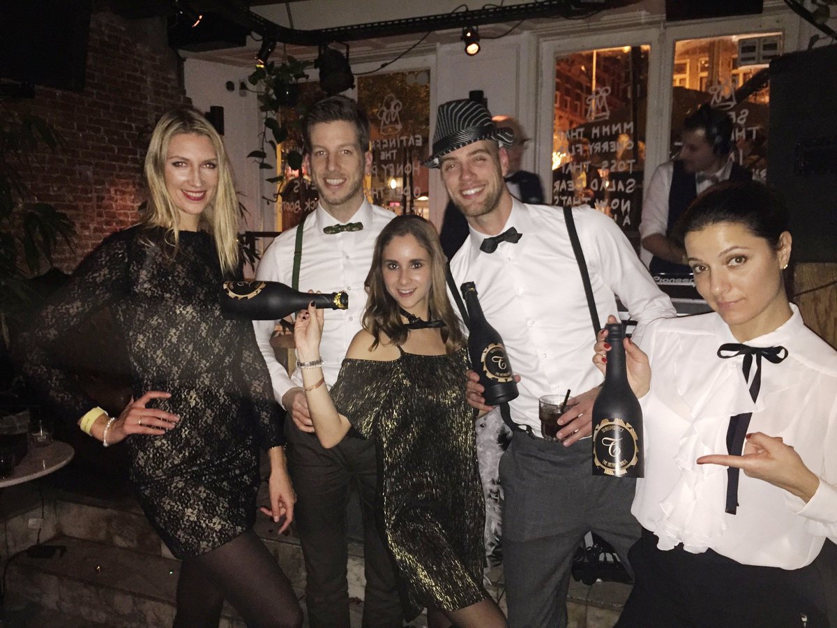 Prettige Feestdagen from our #Amsterdam Team. #TransPerfectHolidays