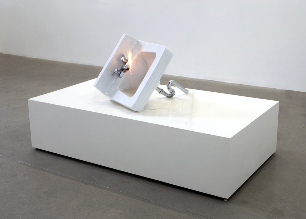 akimboart's tweet photo. Michel de Broin: This and That at #DivisionGallery closing Dec 25. @TerenceDick reviews on #Akimblog at https://t.co/4uHsrTWJFP https://t.co/d6FmYRXzvs